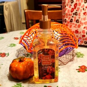NWT HARVEST BOTANICALS 🍁🎃